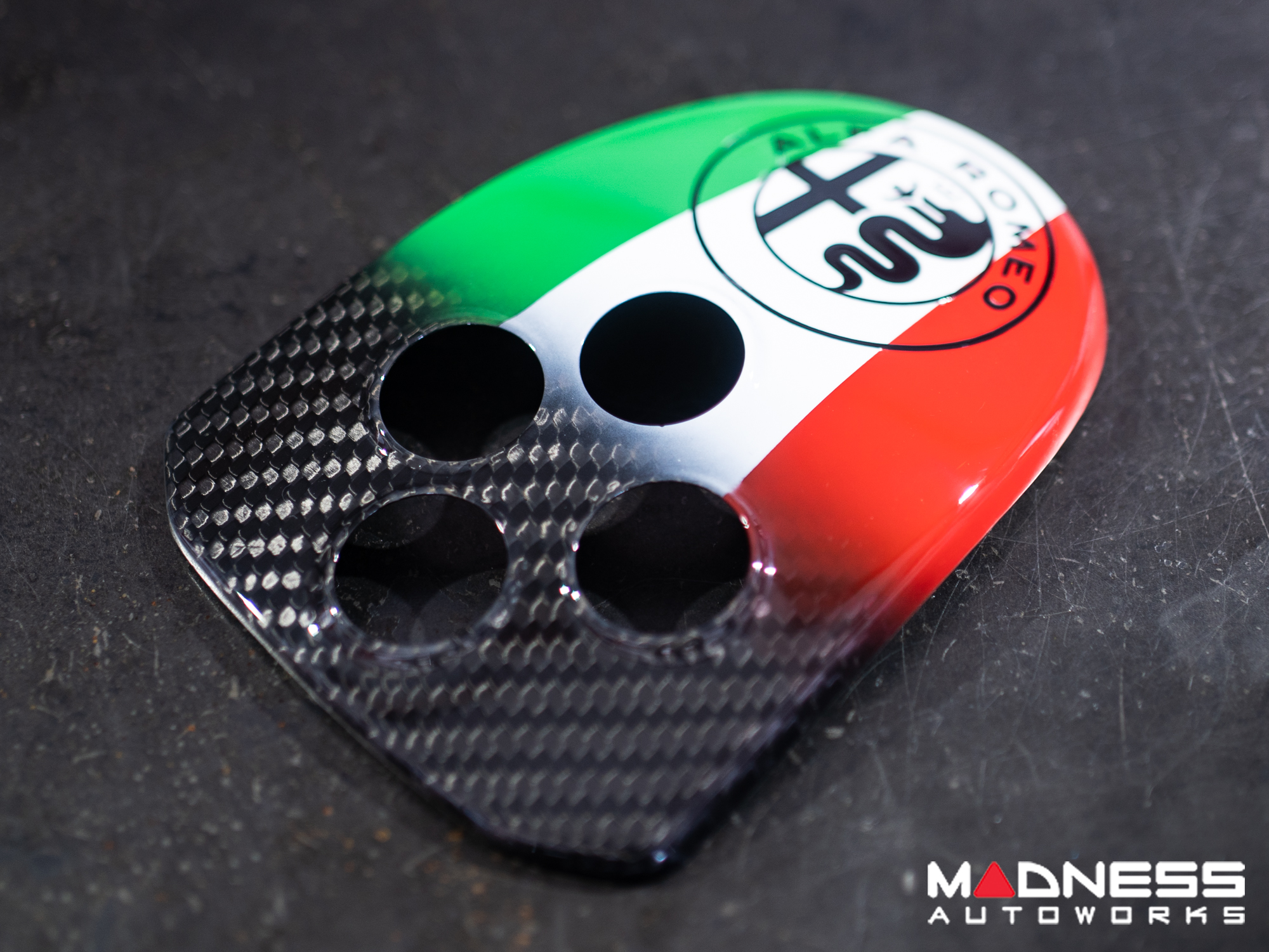 Alfa Romeo 4C Central MTA Control Cover - Carbon Fiber - Italian Theme + Alfa Romeo Badge - V2